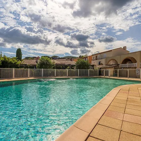 Semesterbostad Les Parcs De Gassin-3 By Interhome *